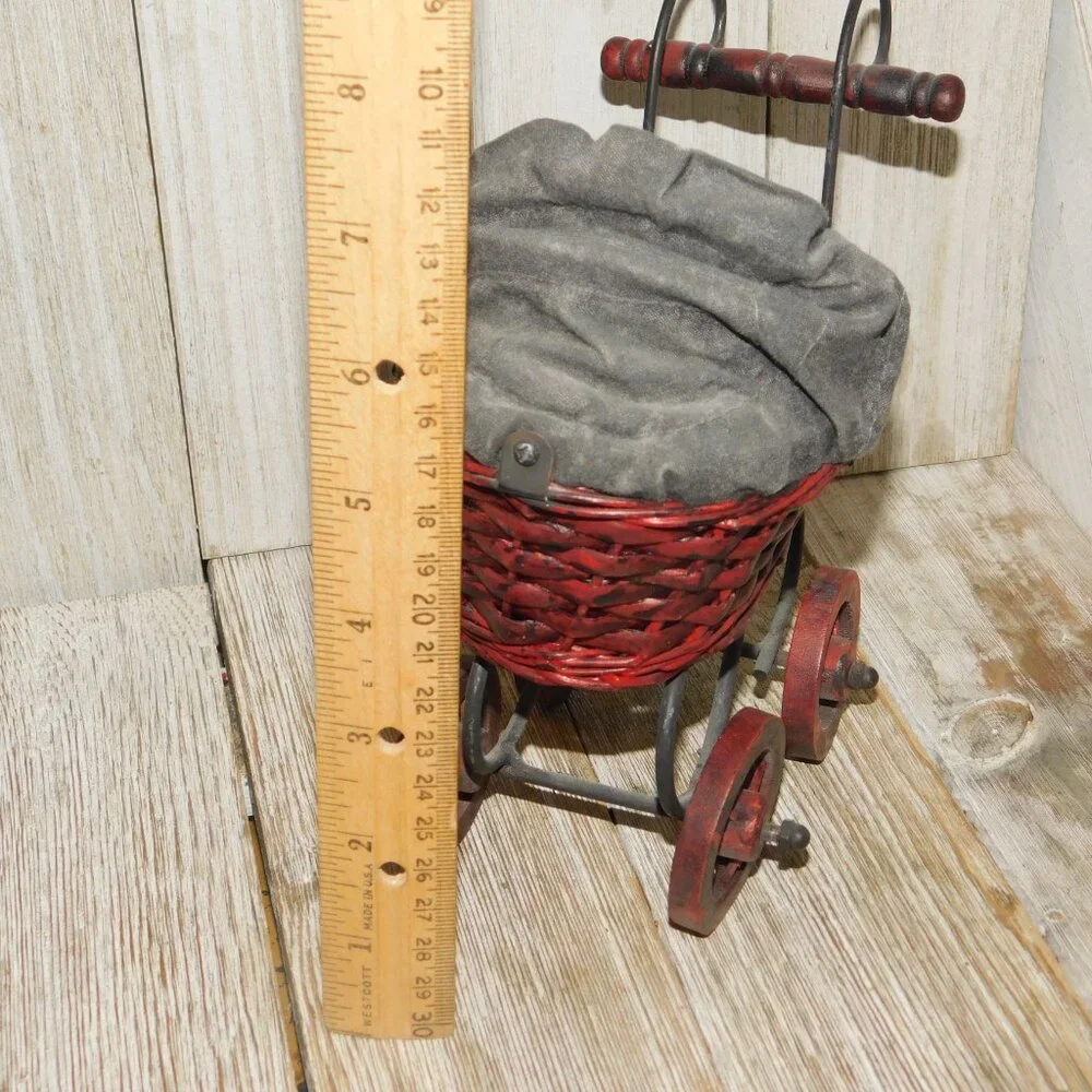 Doll Buggy Wicker, Vintage Doll Buggy,
